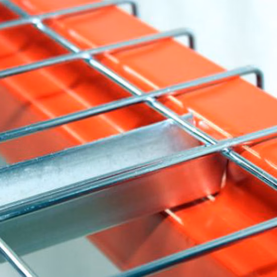 Welded Warehouse Storage Metal Mesh Wire Deck Panel for Step Beam